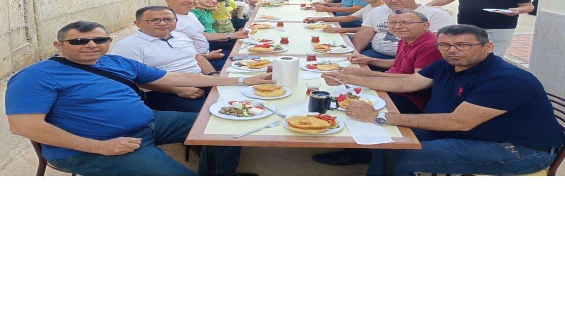 ARİFE GÜNÜ PİŞİSİ GELENEĞİNİ OKULUMUZDA YAŞADIK